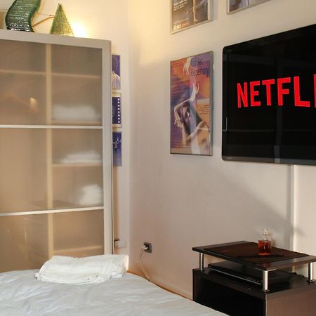 Apartament Metro Amedeo - Stanza Privata Con Vasca Idromassaggio Neapol Zewnętrze zdjęcie